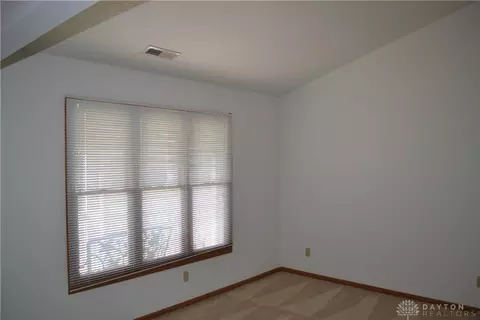 5866 Oldham Dr UNIT 4, Springfield, OH 45503 photo 5