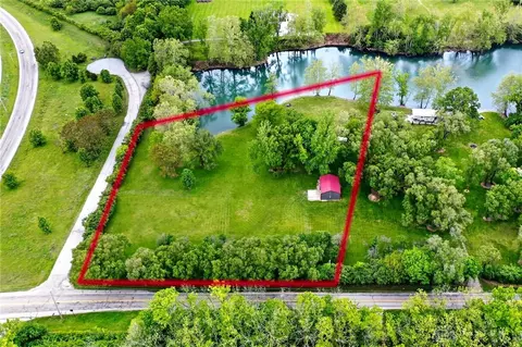 3889 Powell Rd, Huber Heights, OH 45424