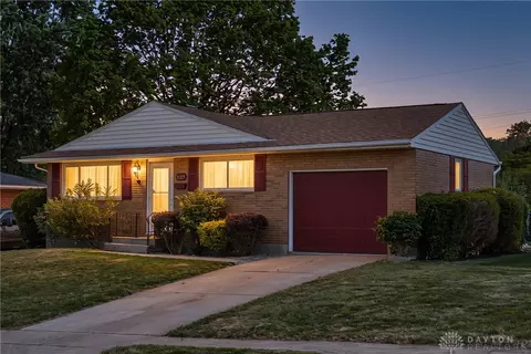 1609 Kathy Ln, Miamisburg, OH 45342