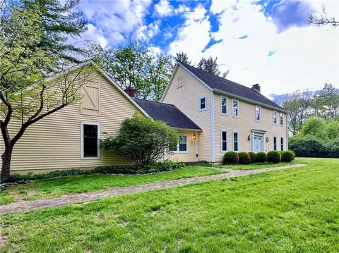 3975 Conference Rd, Sugarcreek Township, OH 45305