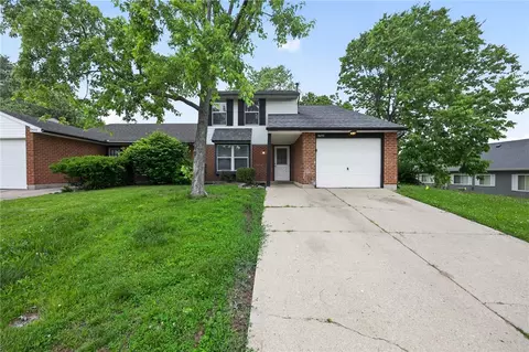 9455 Arboridge Ln, Miamisburg, OH 45342
