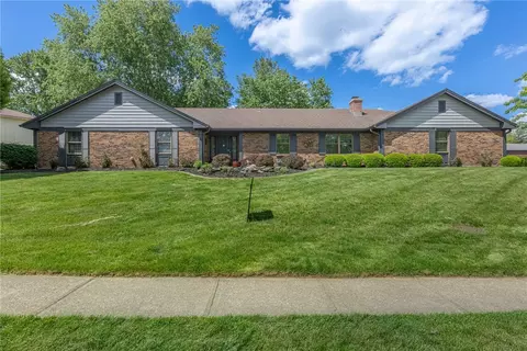 7821 Stanley Mill Dr, Centerville, OH 45459