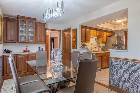 Dining - 7821 Stanley Mill Dr, Centerville, OH 45459 photo 6 of 7