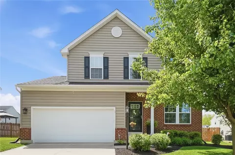 1439 Artesian Ln, Fairborn, OH 45324