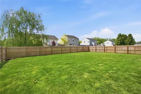 Exterior - 1439 Artesian Ln, Fairborn, OH 45324 photo 8 of 11