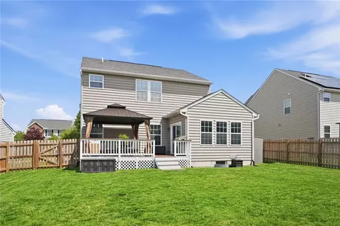 Exterior - 1439 Artesian Ln, Fairborn, OH 45324 photo 6 of 11
