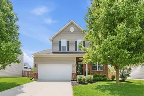 Exterior - 1439 Artesian Ln, Fairborn, OH 45324 photo 3 of 11