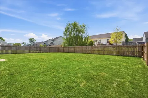 Exterior - 1439 Artesian Ln, Fairborn, OH 45324 photo 7 of 11
