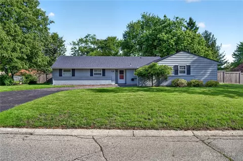 81 Carmel Ct, Centerville, OH 45458
