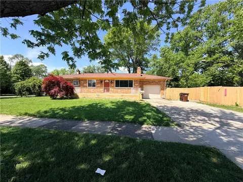 Exterior - 2281 E Stroop Rd, Kettering, OH 45440 photo 3 of 5