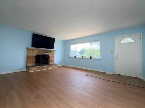 Living - 2281 E Stroop Rd, Kettering, OH 45440 photo 2 of 6