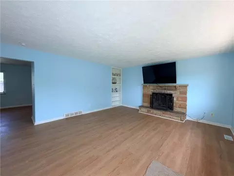 Living - 2281 E Stroop Rd, Kettering, OH 45440 photo 5 of 6