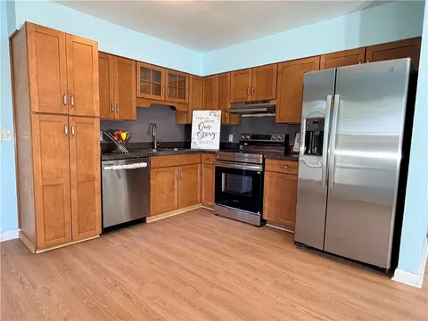 Kitchen - 2281 E Stroop Rd, Kettering, OH 45440 photo 3 of 6
