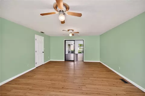 Living - 2749 Hemphill Rd, Kettering, OH 45440 photo 9 of 13
