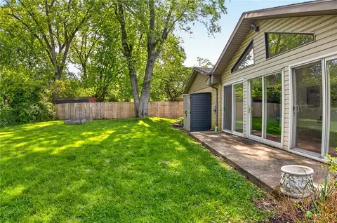 Exterior - 2749 Hemphill Rd, Kettering, OH 45440 photo 6 of 8