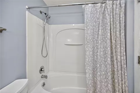 Bath - 2749 Hemphill Rd, Kettering, OH 45440 photo 5 of 6
