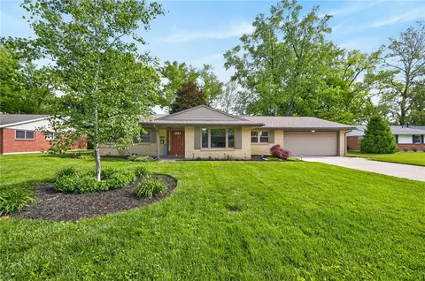 Exterior - 2749 Hemphill Rd, Kettering, OH 45440 photo 2 of 8