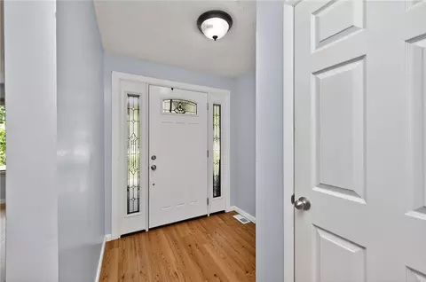 Entry Way - 2749 Hemphill Rd, Kettering, OH 45440 photo 2 of 3