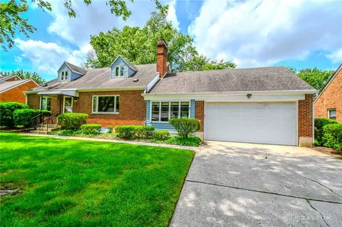 Exterior - 3919 Strathmoor Dr, Kettering, OH 45429 photo 11 of 12