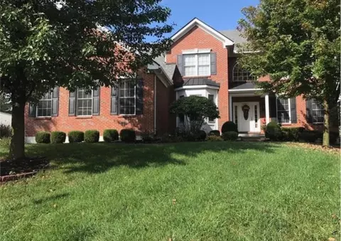 679 Towncrest Dr, Beavercreek, OH 45434