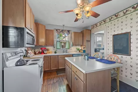 Kitchen - 224 E Walnut St, Covington, OH 45318 photo 2 of 3