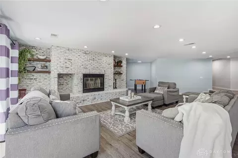 Living - 183 Congress Run Rd, Cincinnati, OH 45215 photo 6 of 8