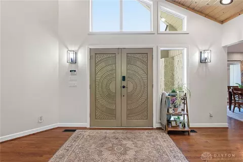Entry Way - 183 Congress Run Rd, Cincinnati, OH 45215 photo 5 of 5