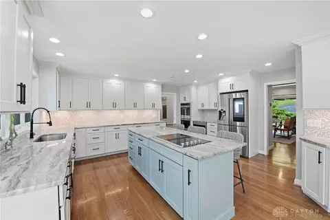 Kitchen - 183 Congress Run Rd, Cincinnati, OH 45215 photo 4 of 10