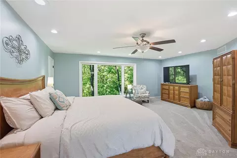 Bedroom - 183 Congress Run Rd, Cincinnati, OH 45215 photo 2 of 8