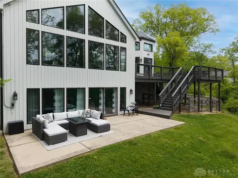 Exterior - 183 Congress Run Rd, Cincinnati, OH 45215 photo 7 of 11