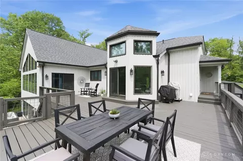 Exterior - 183 Congress Run Rd, Cincinnati, OH 45215 photo 3 of 11