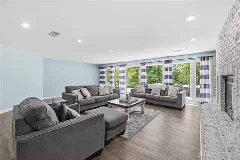 Living - 183 Congress Run Rd, Cincinnati, OH 45215 photo 8 of 8