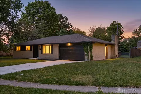 6255 Constitution Dr, Dayton, OH 45415