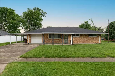 3785 Endover Rd, Kettering, OH 45439