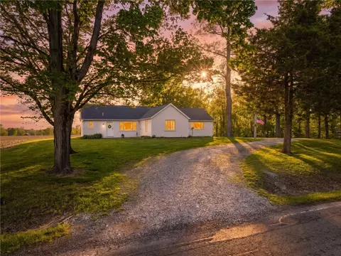 7377 Preble County Line Rd, Germantown, OH 45327