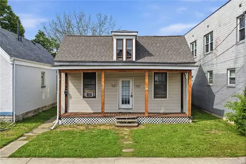 306 W Vine St, Reading, OH 45215