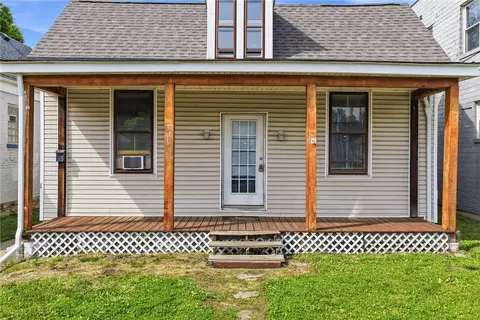 306 W Vine St, Reading, OH 45215 photo 2