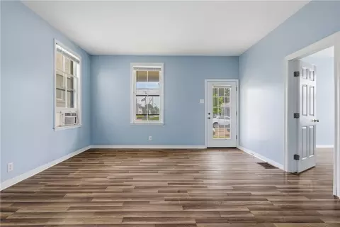 306 W Vine St, Reading, OH 45215 photo 3
