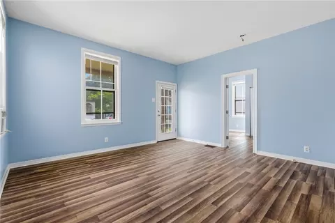 306 W Vine St, Reading, OH 45215 photo 4