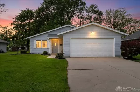 105 Birch St, Jackson Center, OH 45334