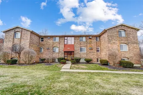 5453 Camelot Dr #42, Fairfield, OH 45014