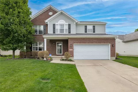 6553 Fountainhead Dr, Huber Heights, OH 45424