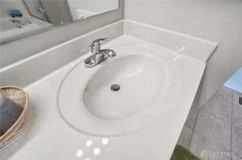 Bath - 6460 Pinehurst Ln, Mason, OH 45040 photo 3 of 15
