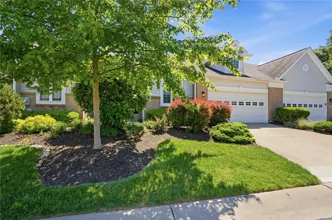 Exterior - 6460 Pinehurst Ln, Mason, OH 45040 photo 2 of 16