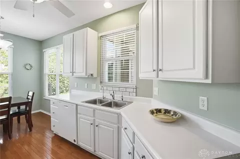 Kitchen - 6460 Pinehurst Ln, Mason, OH 45040 photo 5 of 7