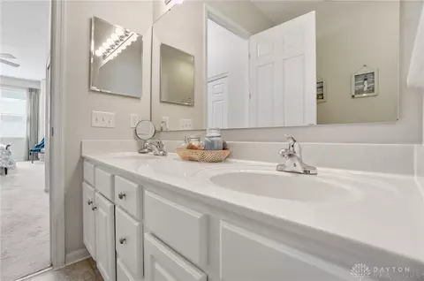 Bath - 6460 Pinehurst Ln, Mason, OH 45040 photo 2 of 15