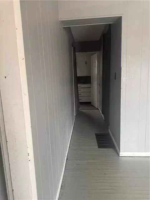 Entry Way - 979 Lagonda Ave, Springfield, OH 45503 photo 2 of 2