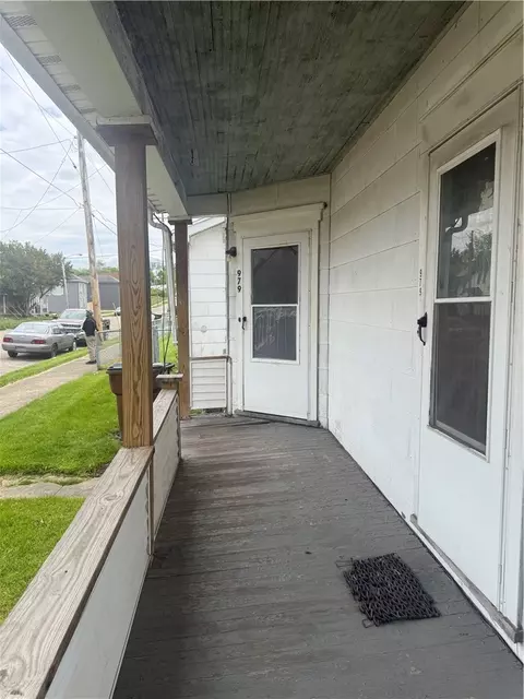 Exterior - 979 Lagonda Ave, Springfield, OH 45503 photo 4 of 7