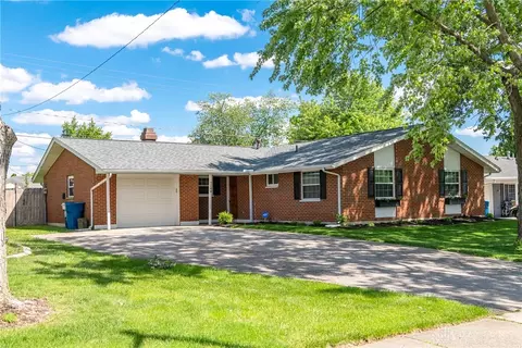 7148 Troy Pike, Huber Heights, OH 45424
