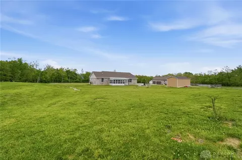 Exterior - 3151 Beal Rd, Franklin, OH 45005 photo 10 of 19